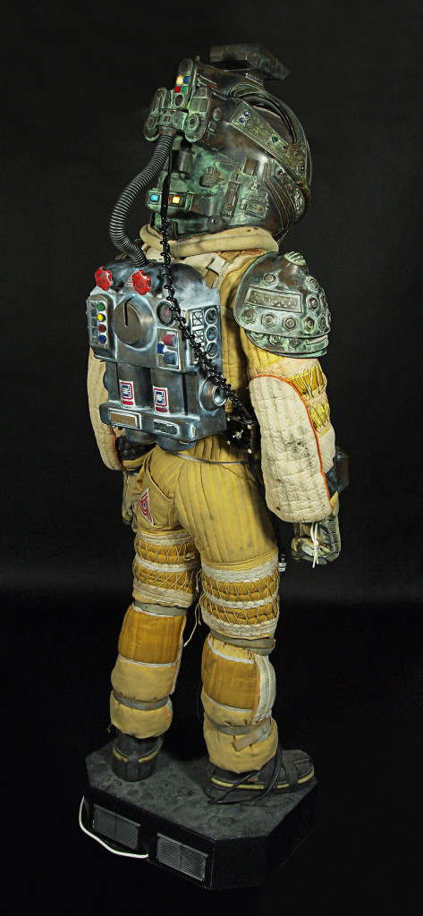 KaneSpacesuit12