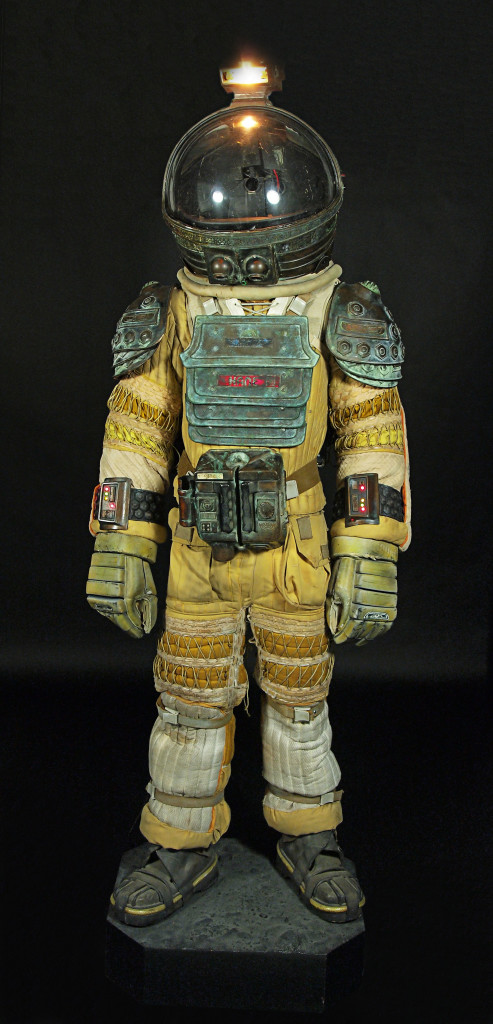 KaneSpacesuit4